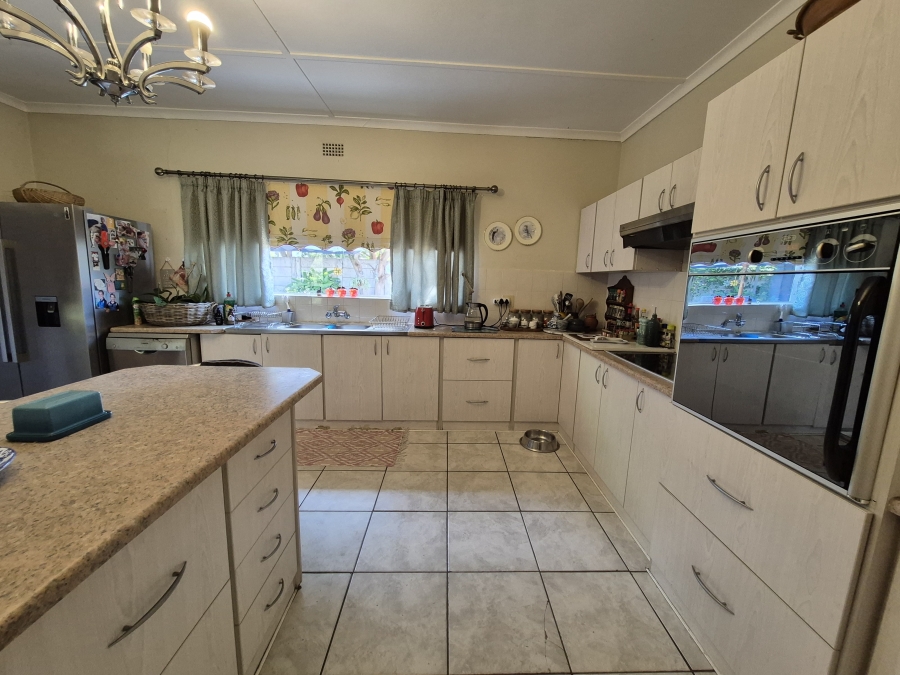 3 Bedroom Property for Sale in Panorama Western Cape